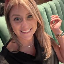 The imaginative dishes at Barton G. Chicago are taking the Instagram game  to another level.