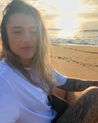 Débora Caetano (@deboracaetano) • Instagram photos and videos