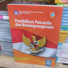 Unknown 1:12 pm kurikulum sekolah. Buku Paket Pkn Kelas 12 Sma Kurikulum 2013 Revisi 2018 Shopee Indonesia