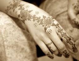 Jawatankuasa fatwa majlis kebangsaan 7 tlc2. Hukum Pemakaian Inai Bercorak Mengikut Syarak Muzakarah Jawatankuasa Fatwa Majlis Kebangsaan Bagi Ha Henna Tattoo Designs Henna Tattoo Kit Feminine Tattoos