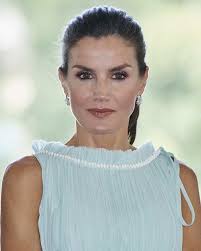 Letizia estrenó dos looks súper chic en Cuba y se superó