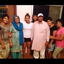 She is the third daughter of former wrestler mahavir singh phogat. Geeta Phogat Biography Family Real Inpiring Story Many More Cute Indian Female Wrestler Haryana Reckon Talk