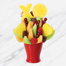 Users can pay via various payment modes that are accepted by edible arrangements. Xoxo Lovely Daisy With Dipped Strawberries Edible Arrangements
