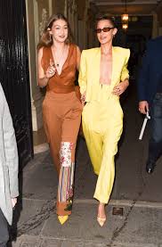 They walk the runway together, hang out backstage at victoria's secret together and are always. Bella Hadid Daily On Twitter Bella Hadid Outfits Bella Hadid Style Gigi And Bella
