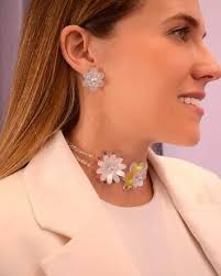 Flor Iris Perla Lausett