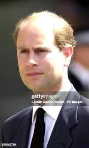 Thomas Winning's Instagram, Twitter & Facebook