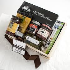 Olive Lover S Gift Crate 4 5 Pound Olive Oil Gift Ideas Olive Lovers Gift Crates