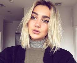 51 Gorgeous Long Bob Hairstyles Stayglam Short Wavy Hair Dark Roots Blonde Hair Short Hair Styles