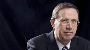 No o antagonista você fica informado sobre carlos wizard. Zictyqf Ymu72m