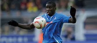 Der zum zweiten mal geplatzte transfer des stürmers wird für hoffenheim zu einem teuren problem. Demba Ba Wechselt Von Hoffenheim Zu Stoke City