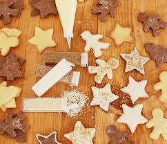 Sugar Cookies Royal Icing Recipes A Beautiful Mess Sugar Cookie Recipe With Royal Icing Royal Icing Recipe Icing Recipe