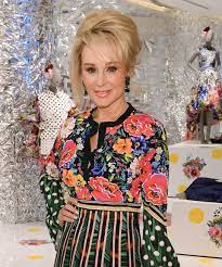 Suzanne rogers first appeared on days of our lives in august of 1973 as a beautiful redhead that convinced an amnesic mickey horton to seek medical treatment. Rfssoxqbjcfxam