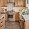 Isn't the combination of light cherry cabinets with wooden details look very cozy and stylish? Https Encrypted Tbn0 Gstatic Com Images Q Tbn And9gcrskx68tgdsqfluinmkd9wueuk05lxqihxtv3iimzrjt117cwl Usqp Cau