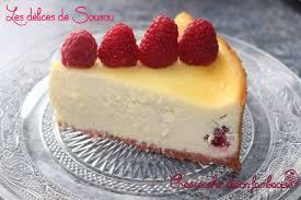 3 battez le philadelphia, la crème fraîche, les œufs et le sucre. Cheesecake Citron Framboise Aux Biscuits Roses Les Delices De Sousou