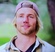 Micah and the fight : r/WelcomeToPlathville