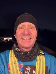 Runners picking up pace when passing someone