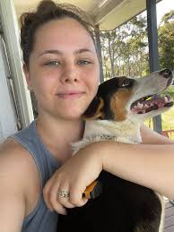 French couple looking for a housesitting/petsitting opportunity in  Townsville ! 🏡🐾 Hi there, We're Zélie and Jules, a French couple  currently traveling in Australia, we will be available in Townsville  starting in