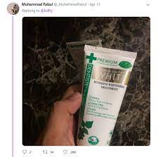 Bahagian regulatori farmasi negara (npra), kementerian kesihatan malaysia (kkm) menggesa orang awam untuk mengelak daripada membeli dan menggunakan produk kosmetik berikut kerana dikesan mengandungi racun berjadual. Warga Twitter Kongsi Ubat Gigi Untuk Putihkan Gigi Kuning Berkarat Cara Mudah Maskulin