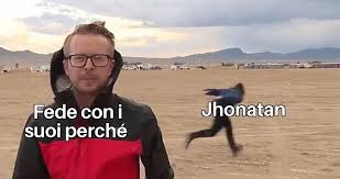 I miei occhi sono attirati come calamite dal cucchiaino che porta lo strudel con panna nella bocca di questo maledetto bastardo. Au Revoir Shoshanna Inoobchannel