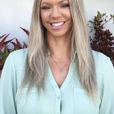 Shelly Sampson's Instagram, Twitter & Facebook