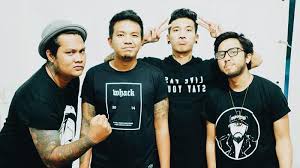 Berikut adalah kumpulan chord / kunci gitar last child terbaru dan terupdate @chordtela.com. Chord Last Child Duka Dari Nada Dasar E Kunci Gitar Id