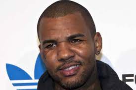 Tears on the fingers are usually colored a light blue and given white highlighting to add depth to the image. What Do Teardrop Tattoos Symbolize 2021 Information Guide