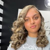 300+ "Ronnisha" profiles