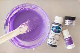 When it comes to food coloring for fondant, it is good to mention that they come in different forms. The Gygi Guide To Food Coloring Orson Gygi Blog
