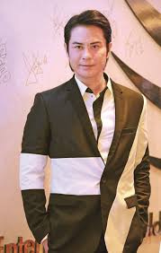 鄭嘉穎), 分分鐘記起 ve diğer popüler şarkı ve albümlerinin keyfini çıkarın. å¥‰å­æˆå©š é„­å˜‰ç©Žå‚³ä¸‹æœˆå³‡é‡Œè¶•å¨¶é™³å‡±ç³ æ¾³é–€åŠ›å ±å®˜ç¶²