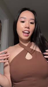 Twist Tie Top Aritzia