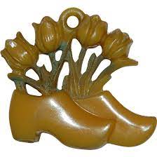 Pin On Bakelite Never A Dull Moment