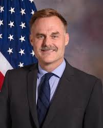 The Eisenhower School > About > Academic Faculty