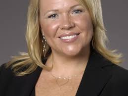 ESPN's Holly Rowe still showing how it's done