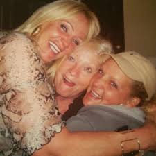 Laura Dell Ackerman's Obituary