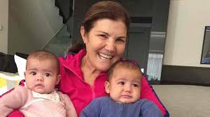 Valorizem a vossa família pois ela é o nosso bem mais precioso. Cristiano Ronaldo S Mother Dolores Aveiro S Biography And Birthday
