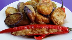 Kuah sup ini juga sesuai dijadikan air rebusan bahan isian yong taufu. Braised Assorted Yong Tau Foo With Bean Paste Sauce Homemade Recipe Simple Easy Youtube