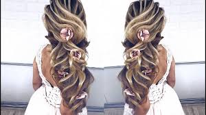 Vozdushnaya Grecheskaya Kosa Bez Nakrutki Svadebnaya Pricheska Romantic Br Beautiful Bridal Hair Hair Styles Quince Hairstyles