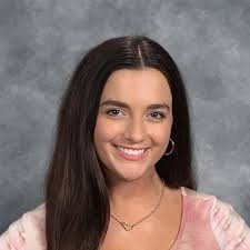 Congratulations to senior Olivia Mohan who recently had a design from her  work in our Fashion Design course selected for Lindenwood University's Fall  High School Fashion Show! 👗✨ Her two-piece outfit highlights