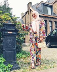 Les femmes voilées stylées veulent porter des vêtements confortables pour les looks de tous les jours toute en gardant l'élégance et la modernité. 50 Best Hijab Styles On Instagram 2021 For All Hijabis