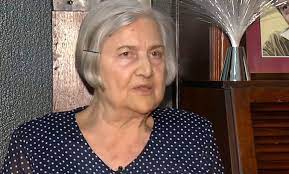 Născut la 5 aprilie 1933 la oradea, romulus vulpescu a fost poet, scriitor, traducător, editor și a fost căsătorit cu prozatoarea ileana vulpescu, cunoscută pentru romanul arta conversației. Diumevx A B Hm