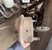 Semi Truck brake chamber replacement, 1 minute 💨💨💨