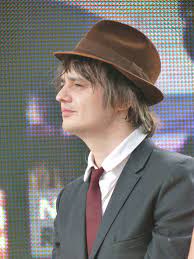 Pete doherty handed fine and suspended sentence after paris arrests. Peter Doherty Musiker Wikipedia