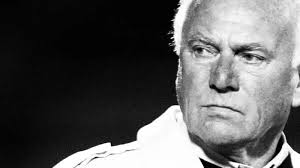 Berjuang Melawan Parkinson, Eks Pelatih Bayern & Barca Wafat