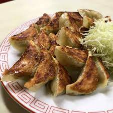 福岡グルメ記録さんはinstagramを利用しています 旭軒 博多名物 一口餃子といえば おれは絶対 ここ 低温で40分揚げした手羽先も 軟骨全部食べれます ビール に合いすぎな 福岡 fukuoka 博多 春吉 food cheese camembert cheese
