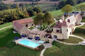 Vente Chateau Manoir De Luxe Montignac 12 Pieces 700 M2 1 582 500 En 2020 Manoir A Vendre Montignac Le Manoir