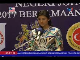Che puan besar khaleeda bustamam aktiviti rutin bawa anakanda beri makan mama babah buaya. Che Puan Khaleeda Rakyat Sihat Lahirkan Minda Postif 19 Mei 2017 Youtube