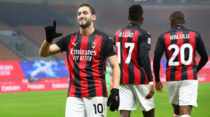 Türk futbolcu hakan çalhanoğlu, futbol hayatına türklerin kurduğu fc turanspor mannheim' da başladı. Stefano Pioli Is Optimistic That Hakan Calhanoglu Will Not Leave Ac Milan Ruetir