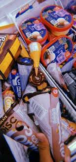 Comro dibuat dengan menggunakan adonan parutan singkong yang dibentuk bulat lonjong. 400 Food Ideas In 2021 Food Food And Drink Yummy Food