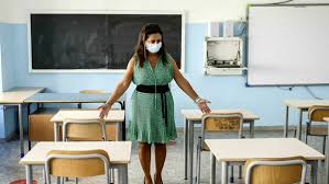 Si torna in classe lunedì dunque, dopo polemiche e scontri politici, la campania decide: Chiusura Scuole In Campania Nuova Ipotesi Dad Solo Nelle Aree Con Piu Contagi