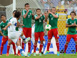 Giaccherini's price on the xbox market is 650 coins (2 min ago), playstation is 550 coins (4 hrs ago) and pc is 1,000 coins (4 hrs ago). Andrea Pirlo And His Little Friend Emanuele Giaccherini Help Italy Beat Mexico Black White Read All Over